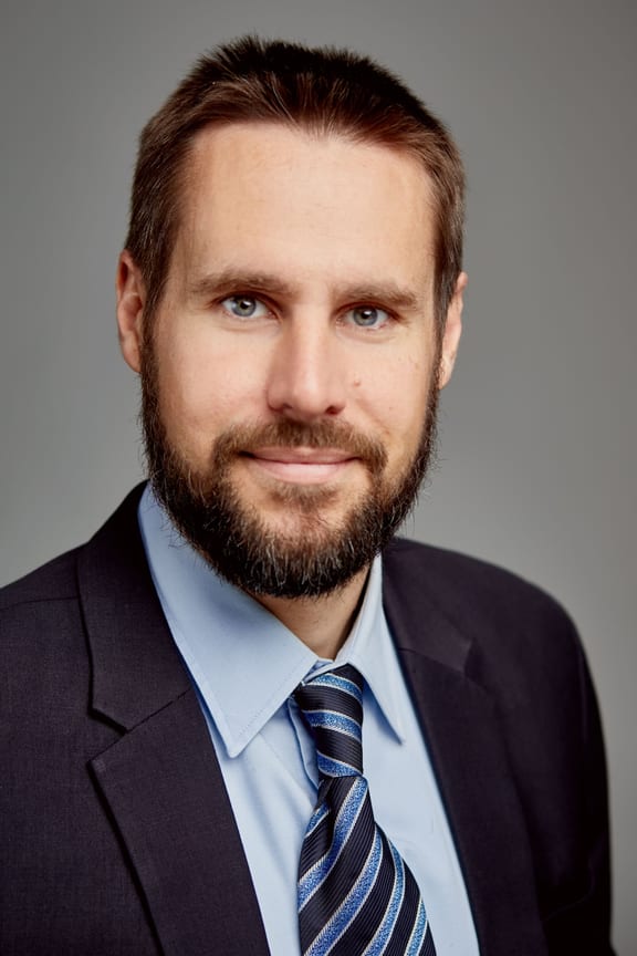 Dominik Myszkowski, therapist of classical Chinese medicine and software engineer